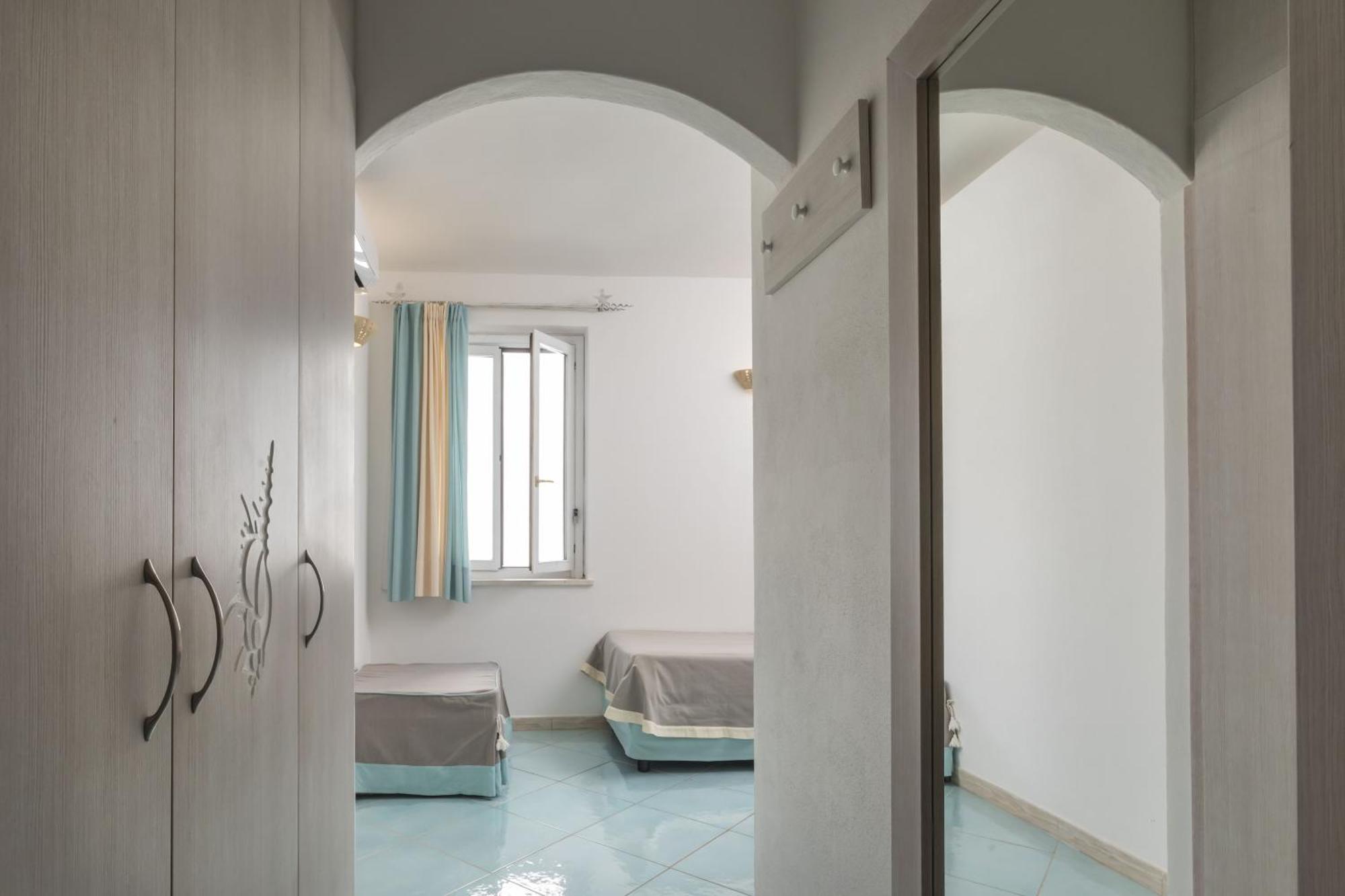 Hotel Corallaro Санта-Тереза-Галлура Экстерьер фото